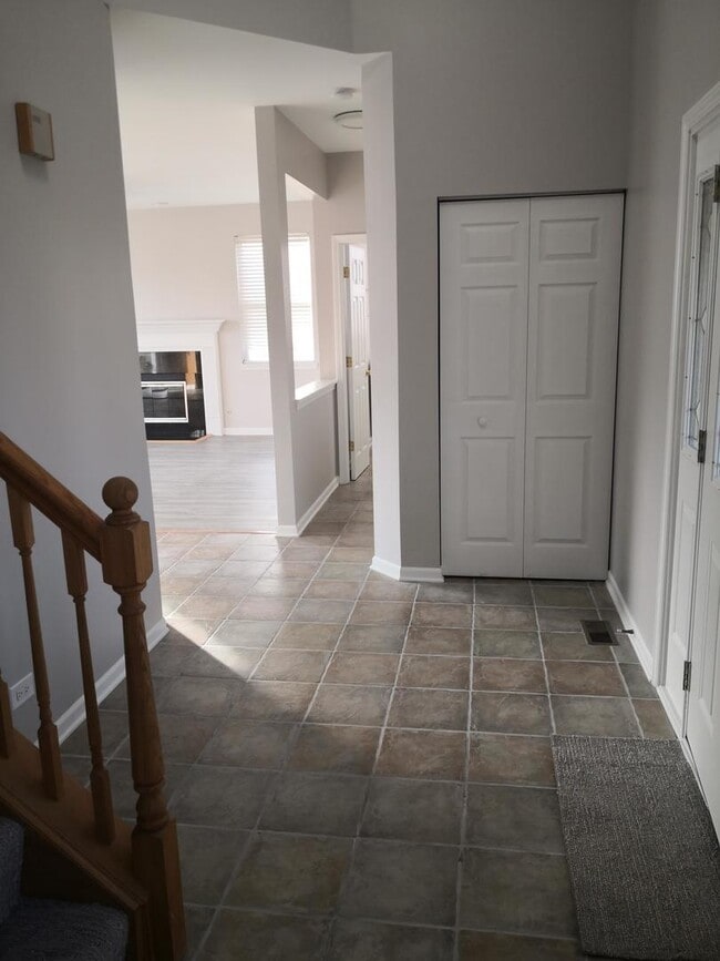 Building Photo - 5728 Breezeland Rd