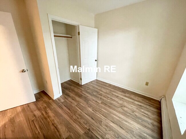 Foto del edificio - 92 Hammond St