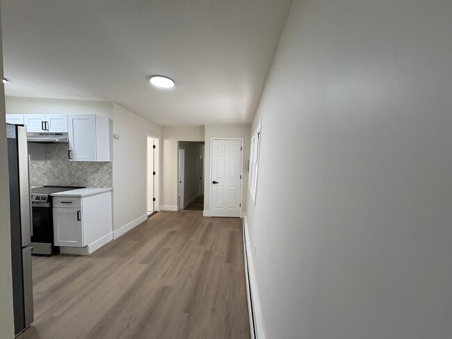 Building Photo - 281 Belmont Ave