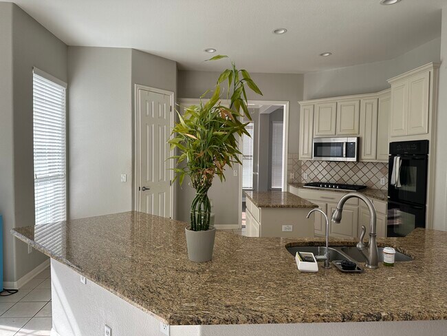 Foto del edificio - 10416 Canyon Vista Way