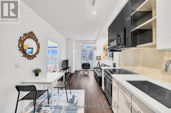 Photo du bâtiment - 33 Shore Breeze Dr