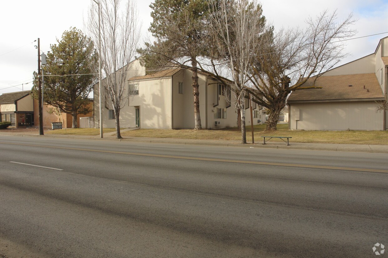 302 Stewart Street - 1004 S 3rd Ave