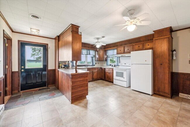 Foto del edificio - 3BD/2BA Rancher on 1 acre in Parkesburg!
