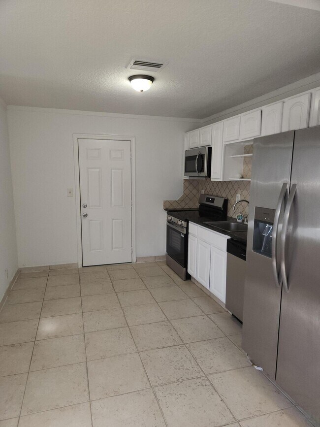 Foto del edificio - 210 NW 13th Ave