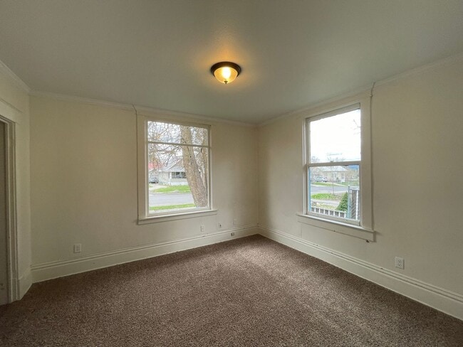 Building Photo - Northside 2 story