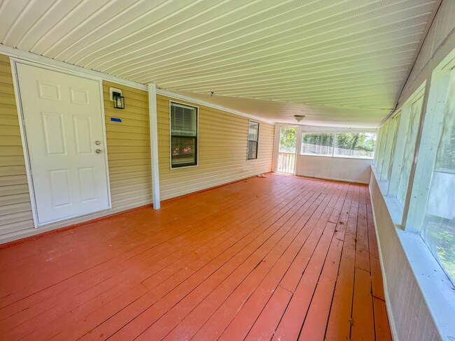 Building Photo - 5018 Banksly Cir