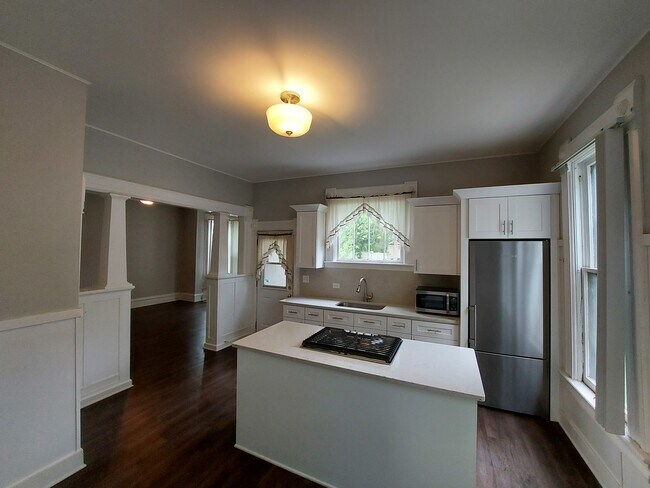 Foto del edificio - 123 Confidential St