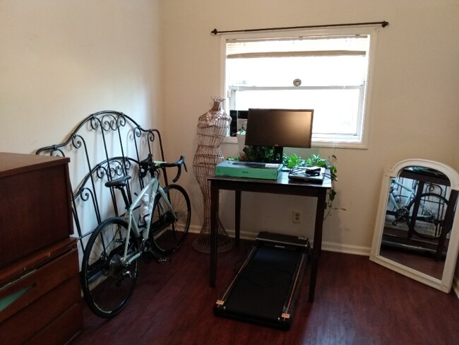 Foto del edificio - 188 Lake Dr