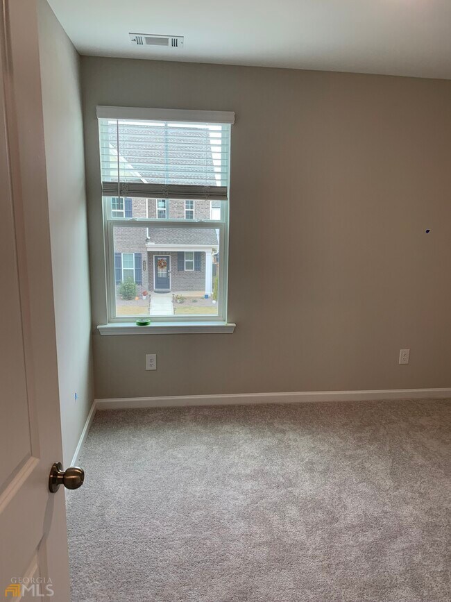 Building Photo - 4287 Waxwing St