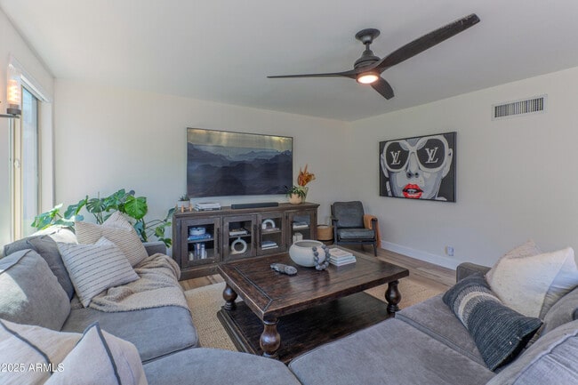 Foto del edificio - 4229 N 34th St