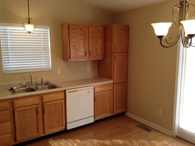 Foto del edificio - 1241 Shannon Lane