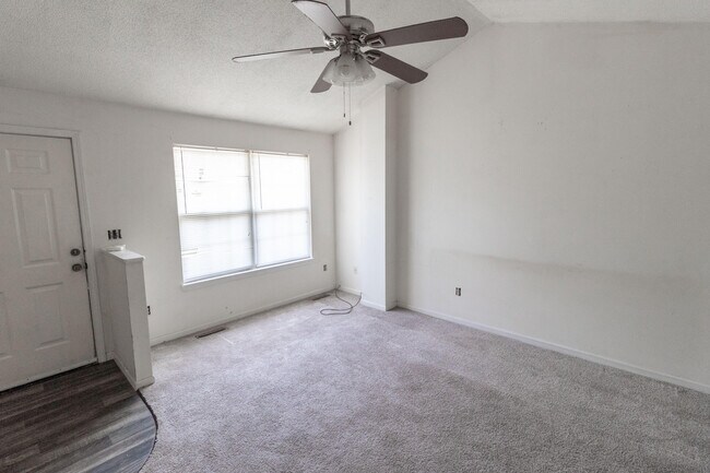 Building Photo - 3903 Olympic Ct
