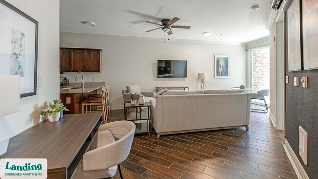 Foto del edificio - 6743 W 135th St