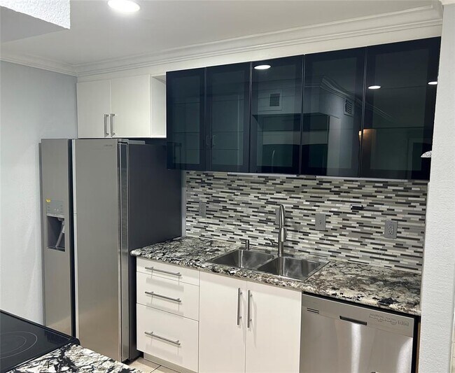Foto del edificio - 5550 N Braeswood Blvd