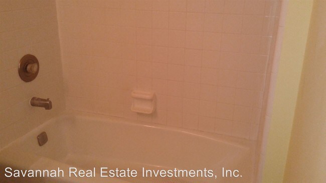 Building Photo - 2 br, 2 bath Apartment - 1011 Mohawk St