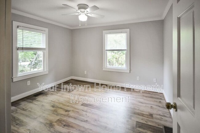 Foto del edificio - 2100 Cavanaugh Ave SE