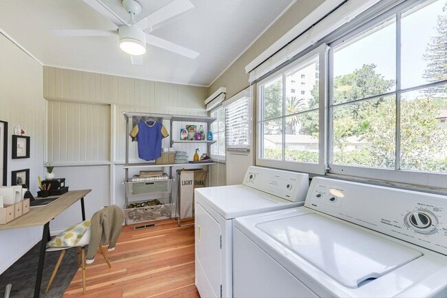 Building Photo - 2 Bedroom, 1 Bath + Office - Downtown Palo...