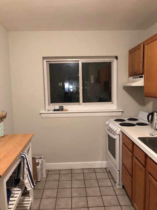 Building Photo - 24 Chiswick Rd