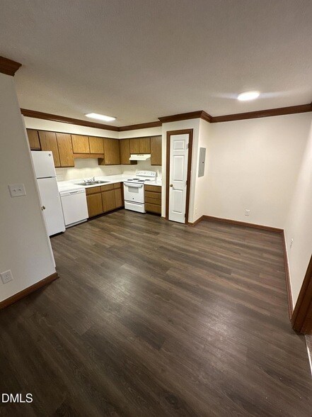 Foto del edificio - 3506 Ivy Commons Dr