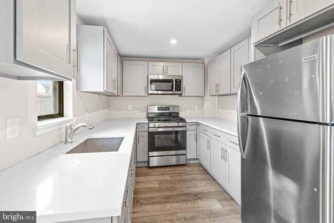 Foto del edificio - 606 Summit Ave