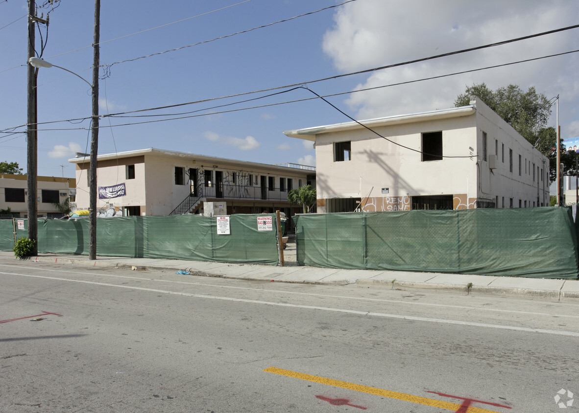 Foto del edificio - St. John Village