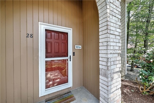 Building Photo - 28 Marigold Cir