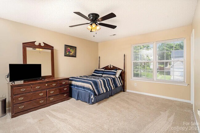 Foto del edificio - 10510 Plantain Ct