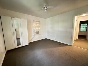 Building Photo - 6306 Flamingo Dr