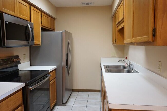 Foto del edificio - 2 bedroom 2 bathroom flat