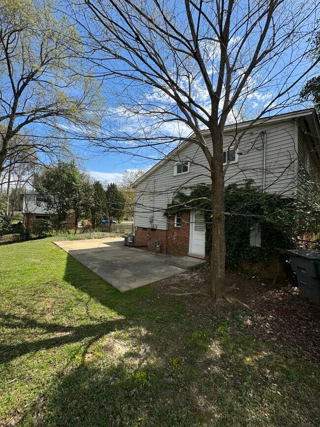 Foto del edificio - 501 Kenlough Dr