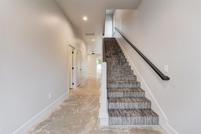 Foto del edificio - 1318 NW 15th St