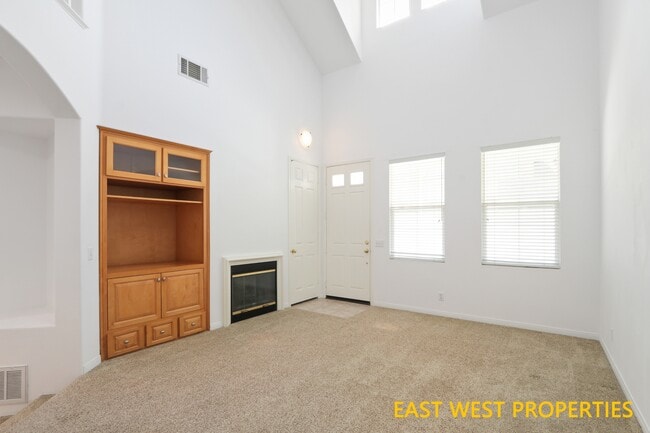 Building Photo - 42 Burlingame