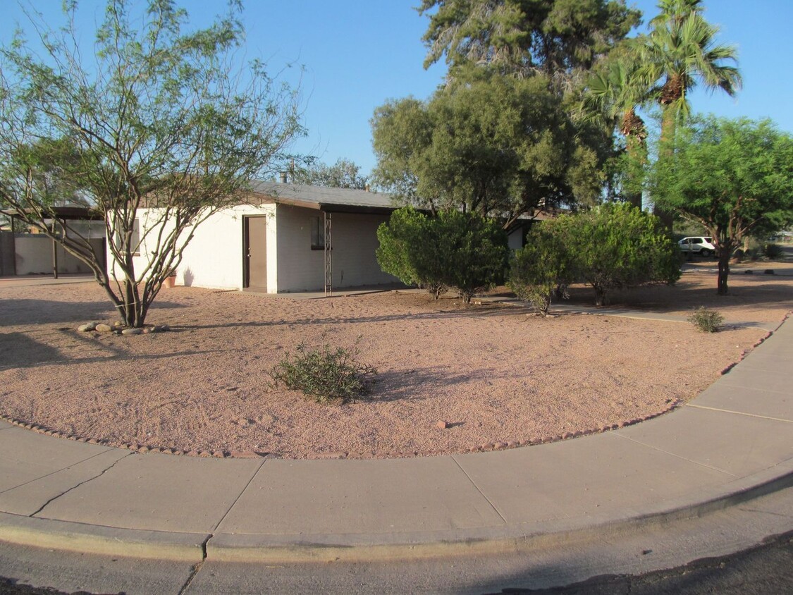 Foto principal - ASU - 5BR/2BA HOUSE W/POOL - BEAUTIFUL HOM...