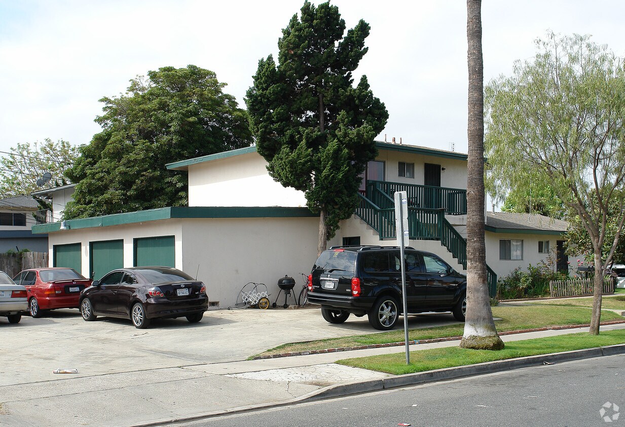 Building Photo - 2284 Pomona Ave