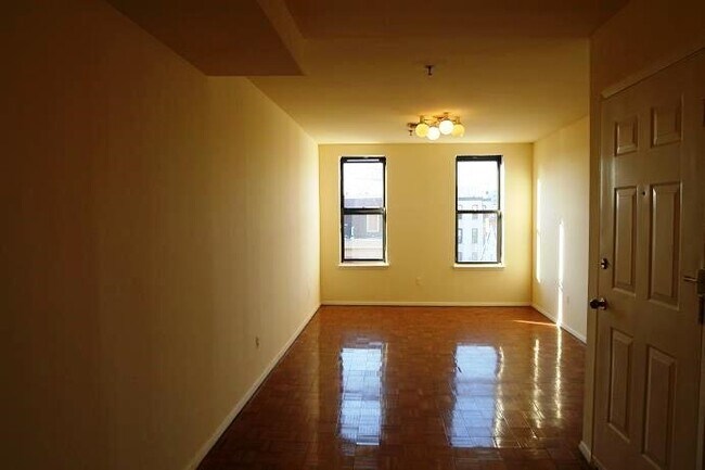Foto del edificio - 228 Montgomery St