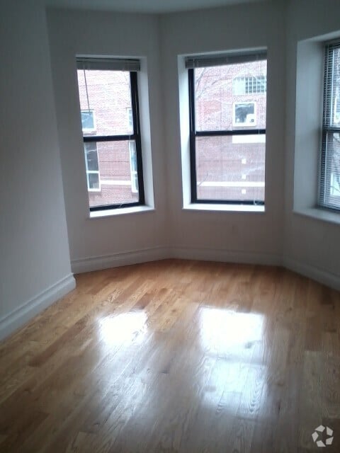 Building Photo - 64 Louis Prang St