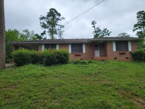Building Photo - 1125 Crestview Dr