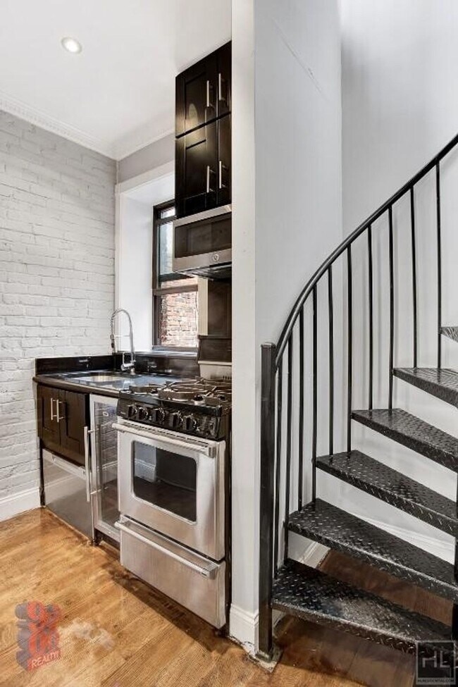 Foto del edificio - W 52ND ST.