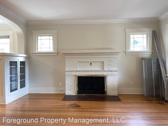 Building Photo - 7 br, 3 bath House - 5058 7th Ave NE