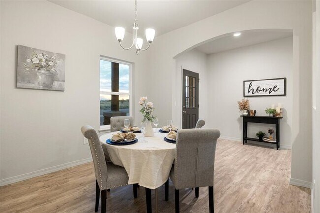 Foto del edificio - 848 E Platteville Blvd