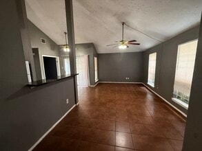 Building Photo - 3122 Trembling Creek Cir