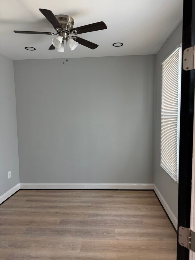 Foto del edificio - 3106 Sequoia Ave
