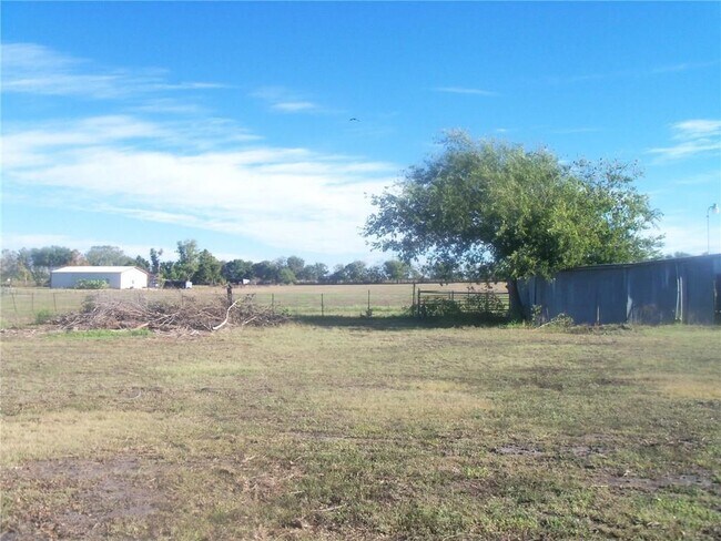 Foto del edificio - 9506 Schmidt Ln