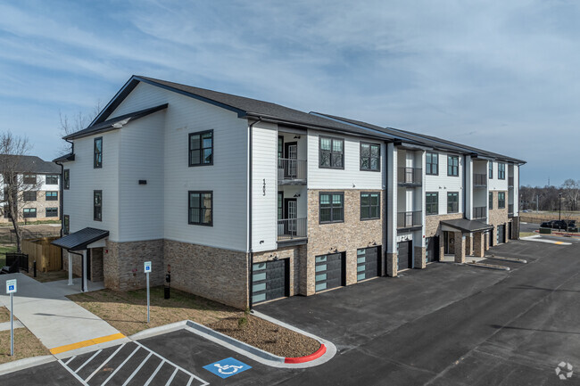 Foto del edificio - The Bend on Promenade Apartments