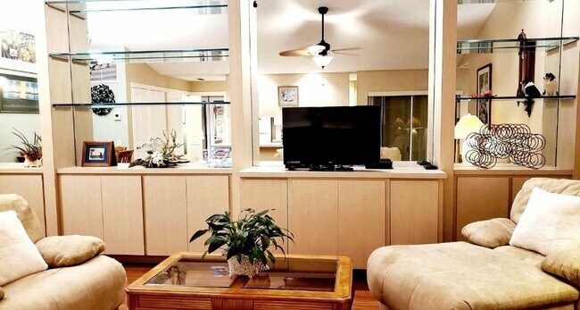 Foto del edificio - 9801 Chapman Oak Ct
