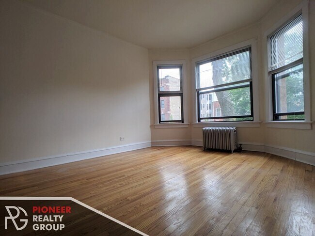 Building Photo - 2653 N Spaulding Ave