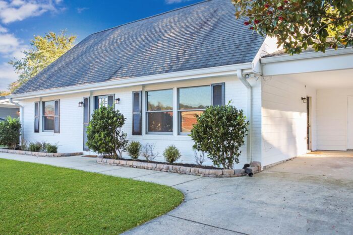 Primary Photo - Pet-Friendly, Spacious and Charming Update...