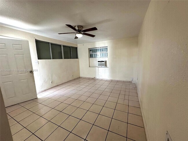 Foto del edificio - 4763 NW 3rd St