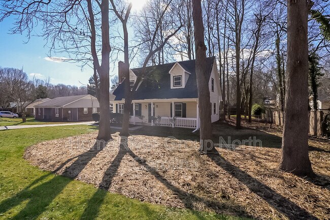 Building Photo - 4805 Yorkwood Dr