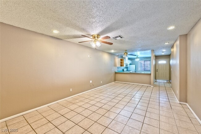Foto del edificio - 506 Holick Ave